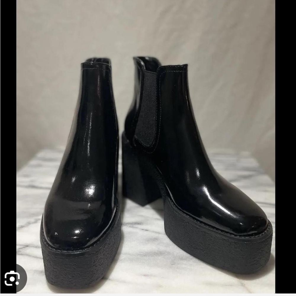 Eco-Friendly Steve Madden Cool Planet Lilly Platform Booties!!